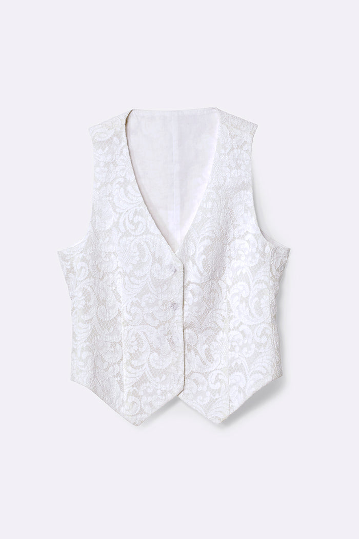 Classic cut vest with lace