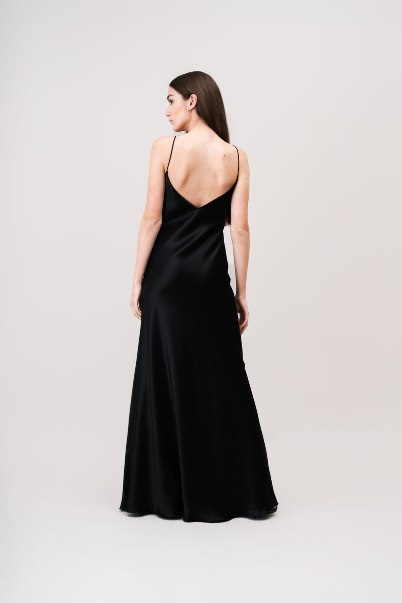 MALENE Satin-Maxikleid